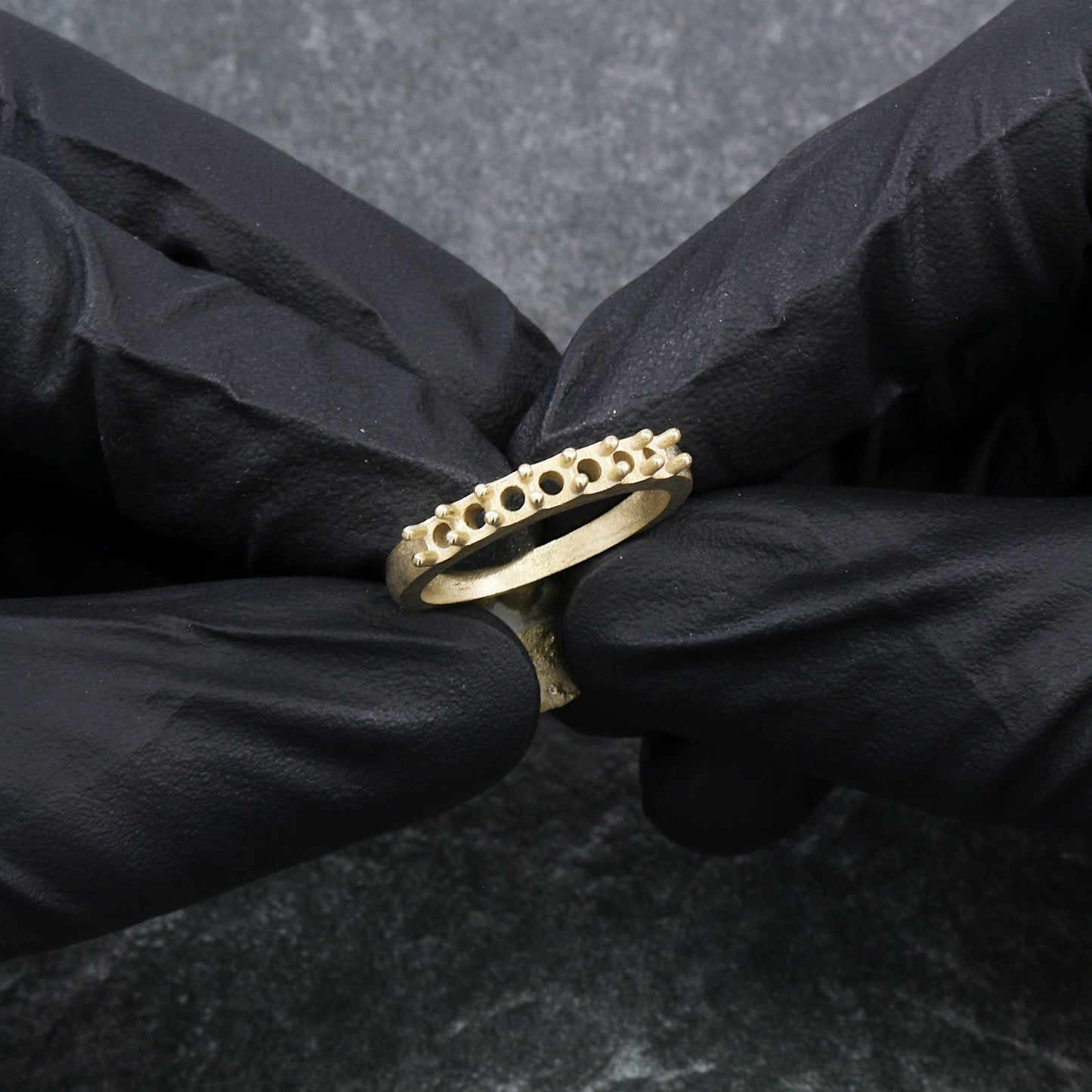 Ladies 7 Stone Band 14k Yellow Gold Casting