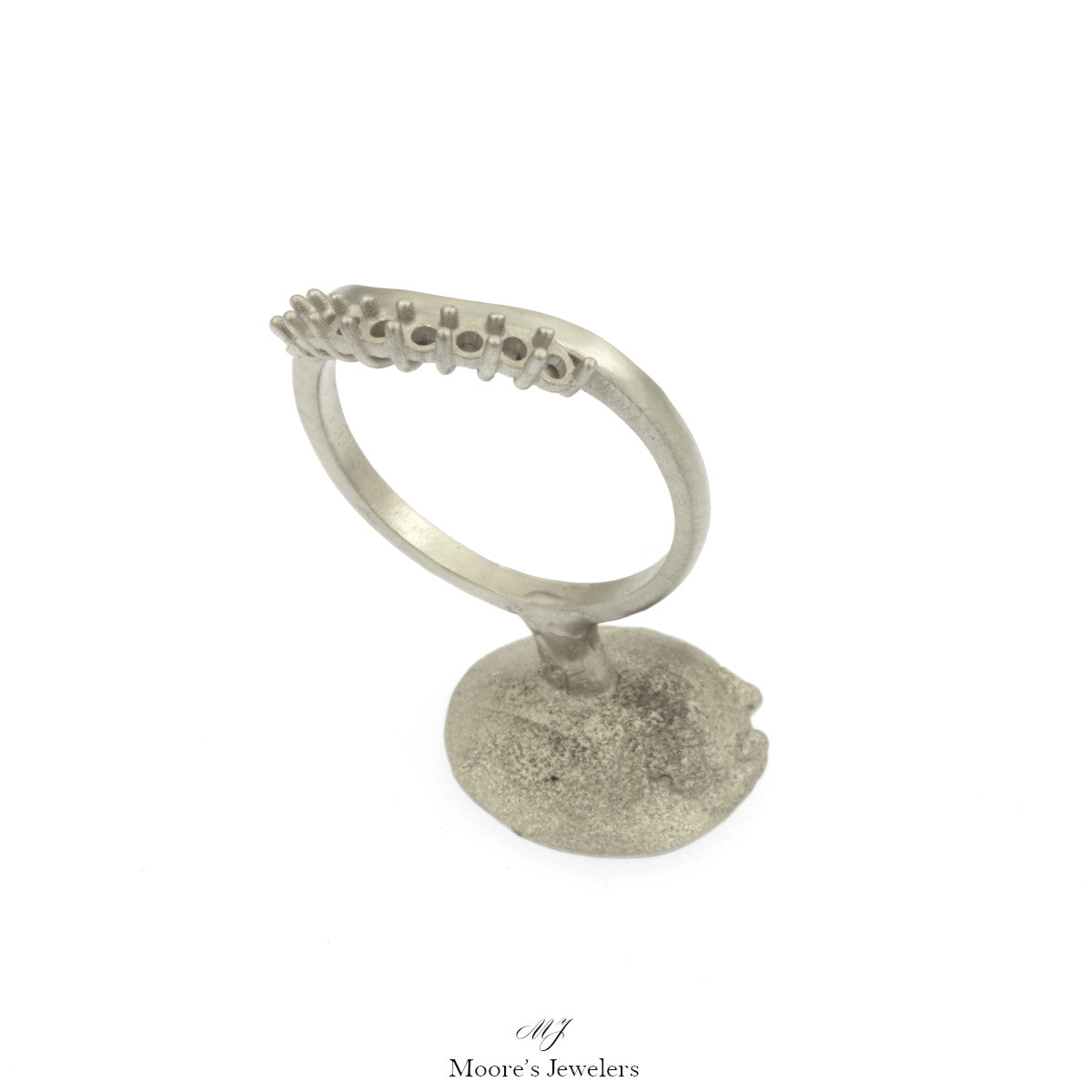 14k White Gold 9 Stone Wedding Band