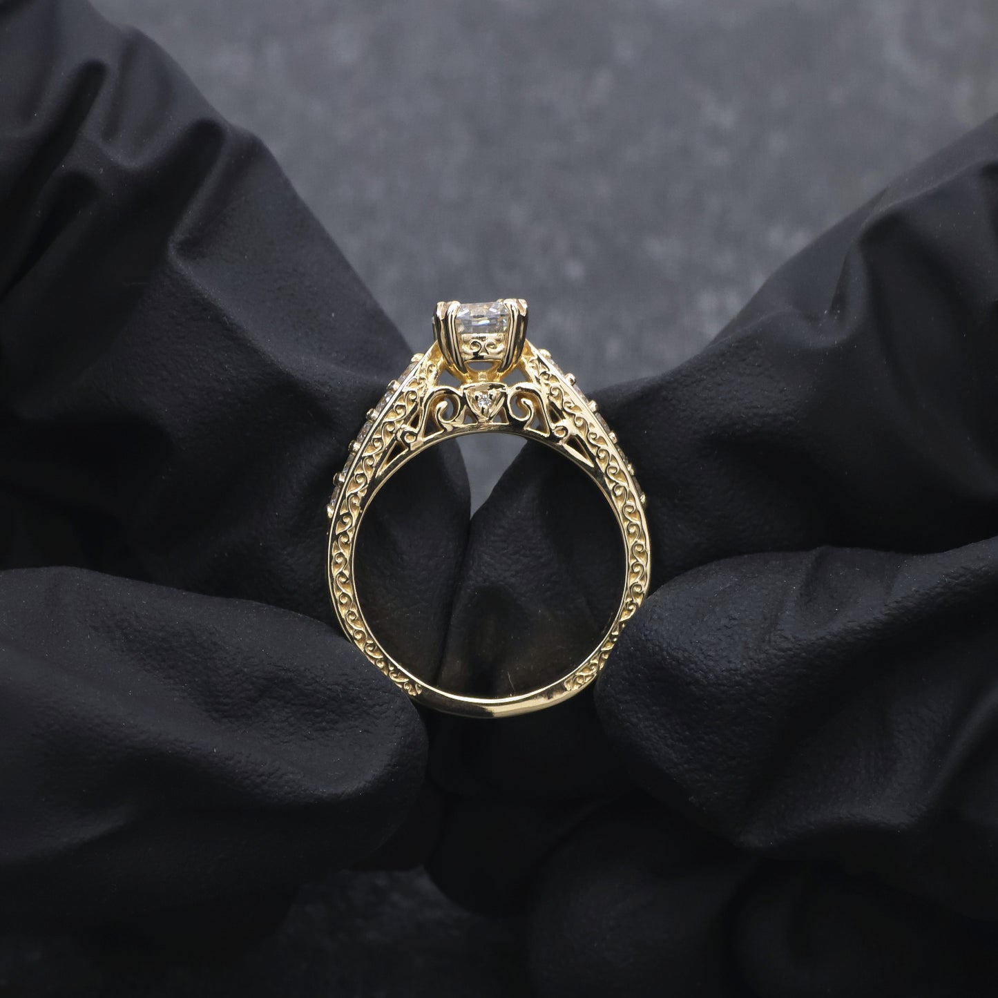 14k Yellow Gold Fuax Antique Style Engagement Ring