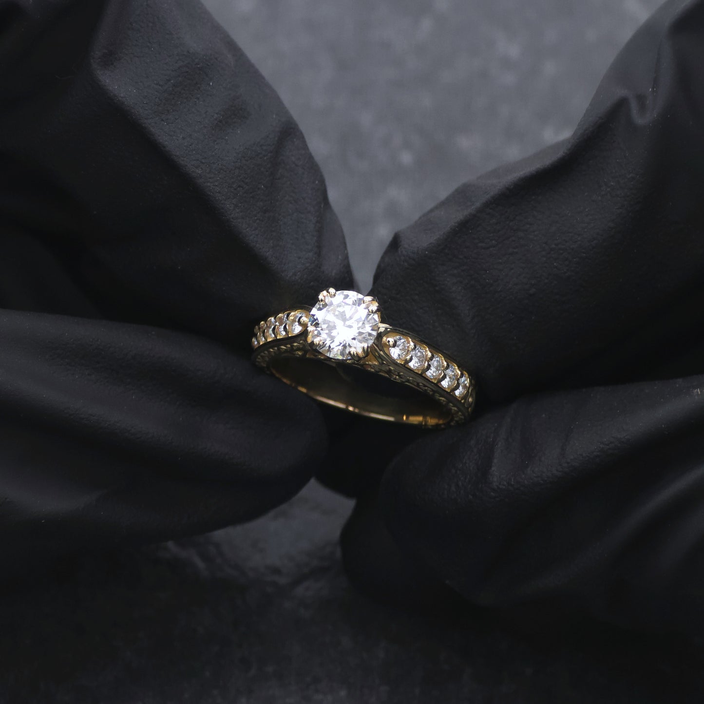 14k Yellow Gold Fuax Antique Style Engagement Ring