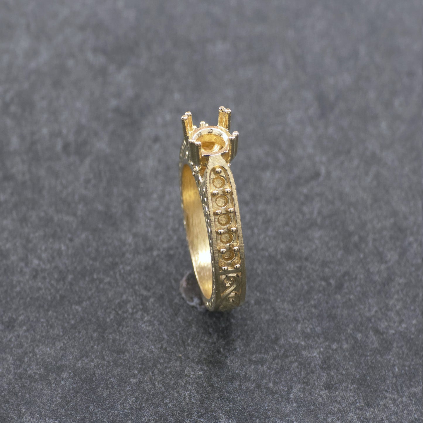 14k Yellow Gold Fuax Antique Style Engagement Ring