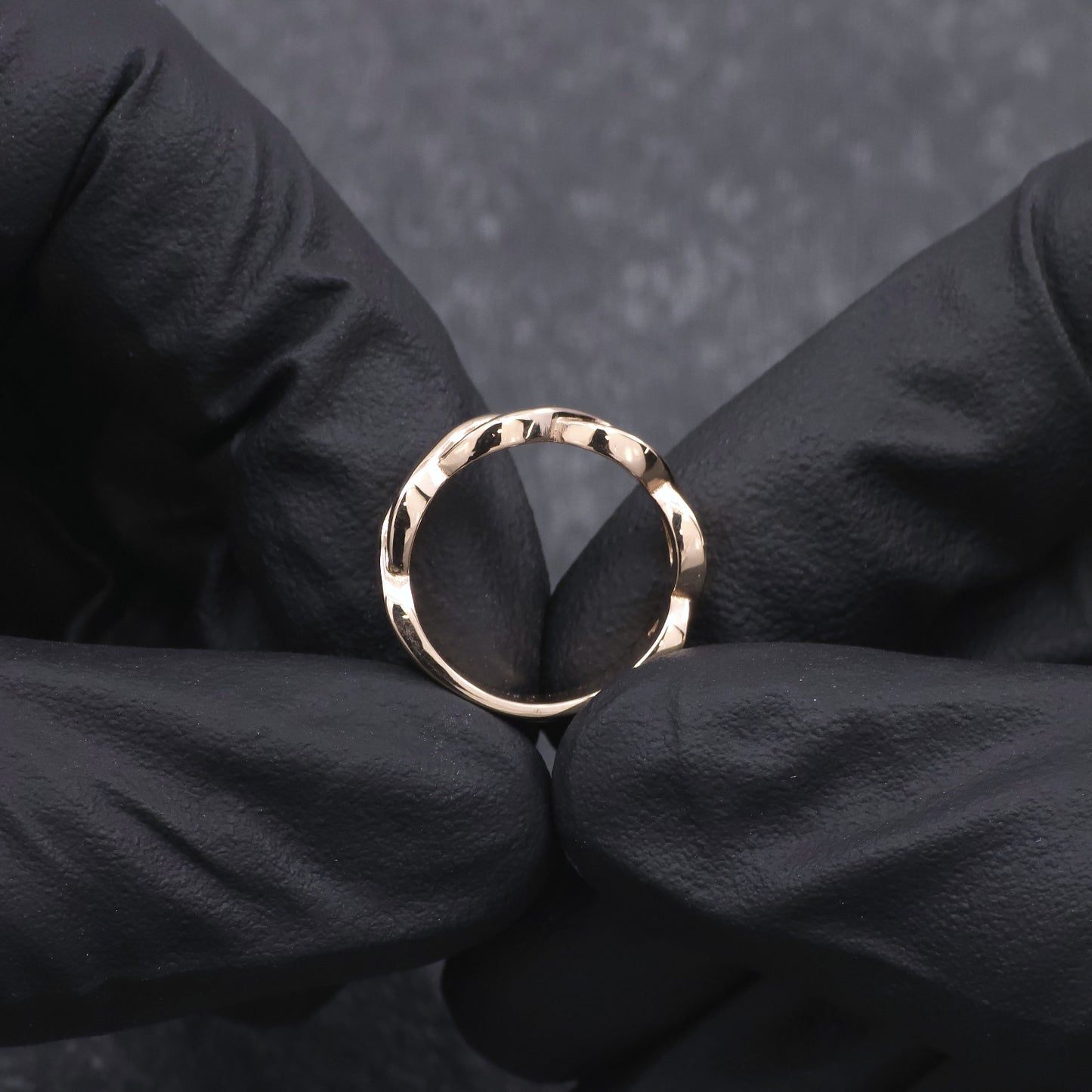 18k Interweaving Twist Wedding Band