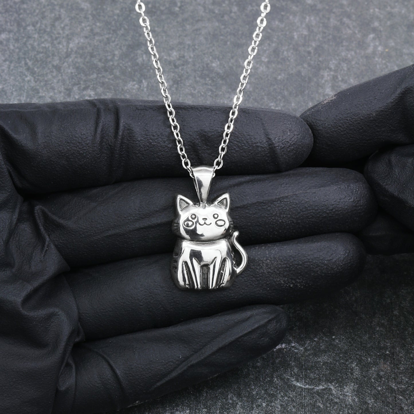 925 Sterling Silver Smiling Cat Pendant With 22" Hypoallergenic Cable Chain Necklace