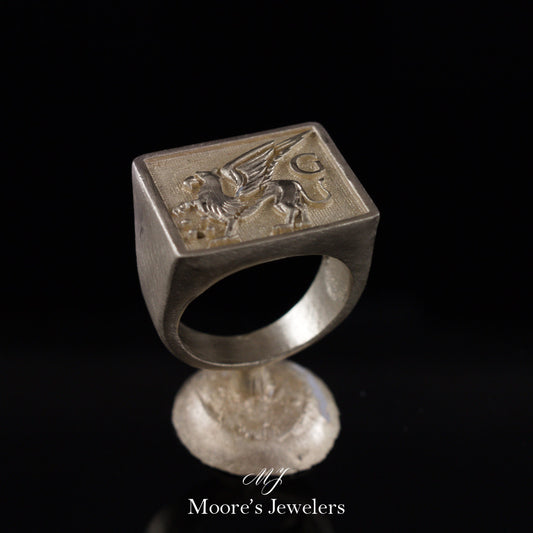 14k Yellow Gold Man's Griffin Signet Ring