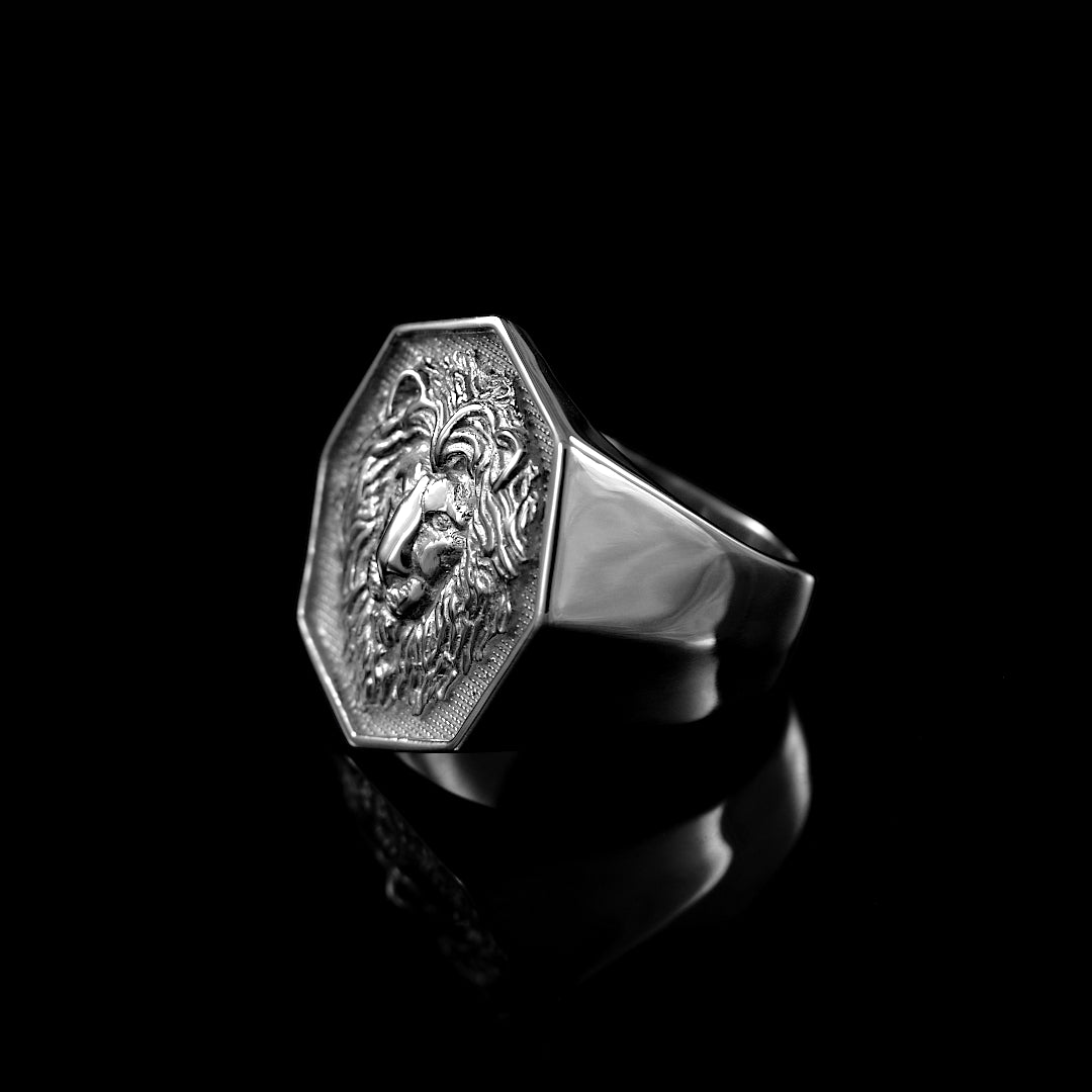 925 Sterling Silver Lion Bust Signet Ring